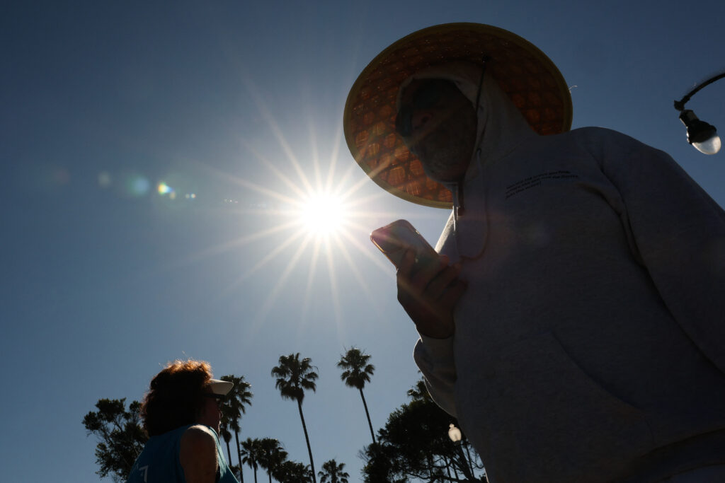 As Storms Pummel Hawaii, the Western U.S. Continues to Bake Amid Record-Breaking Heat Wave
