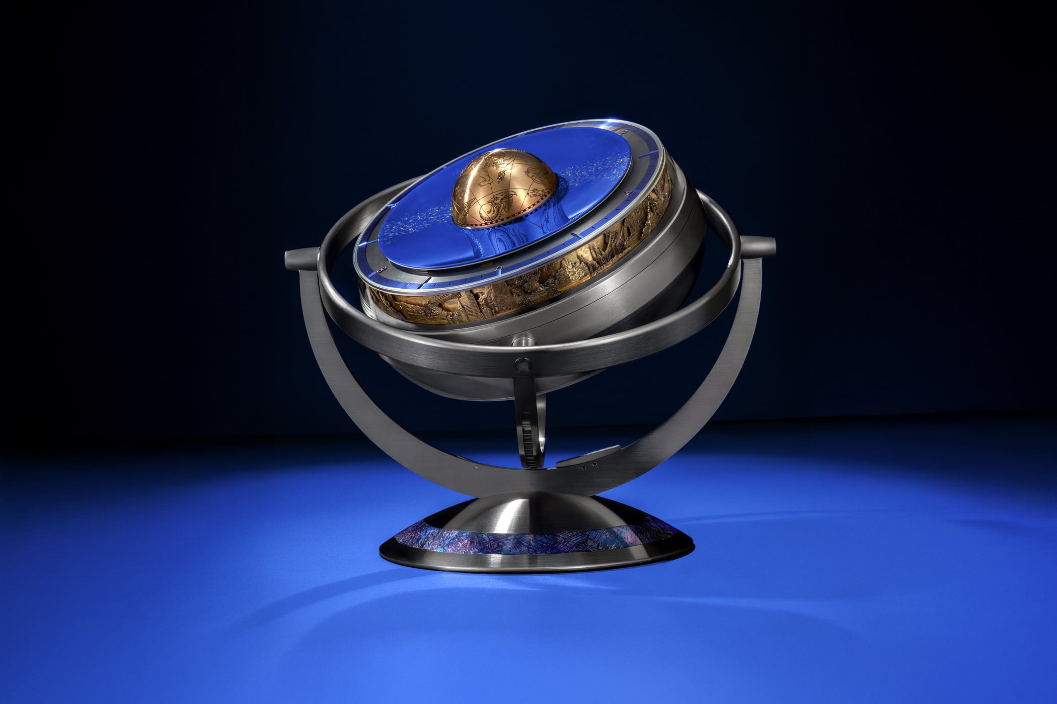 Video – How Does it Work? The Sympathique Clock of the Louis Vuitton x De Bethune Explained by Denis Flageollet