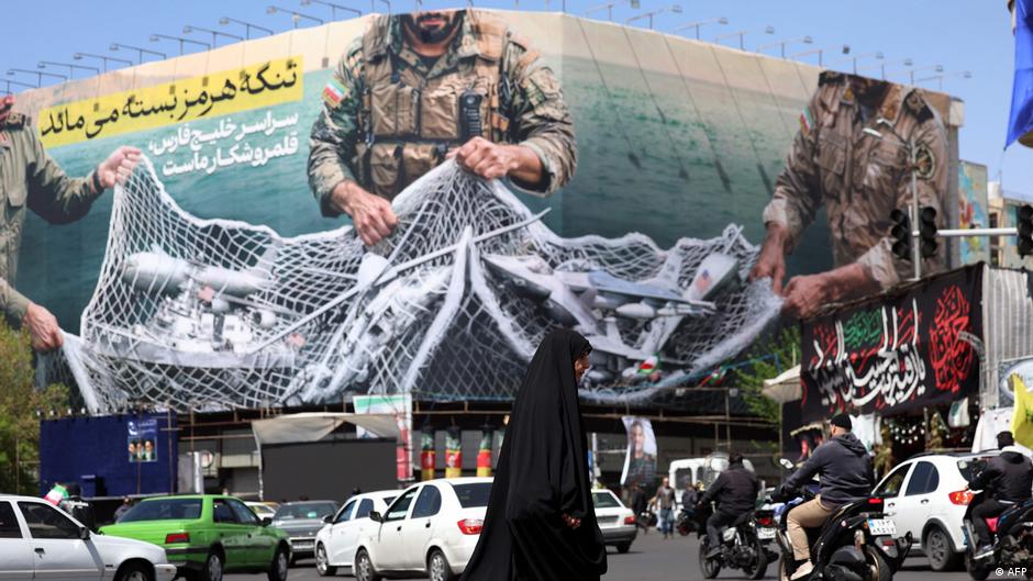 Iran war: Democrats slam Trump's 'unhinged' threat to Iran