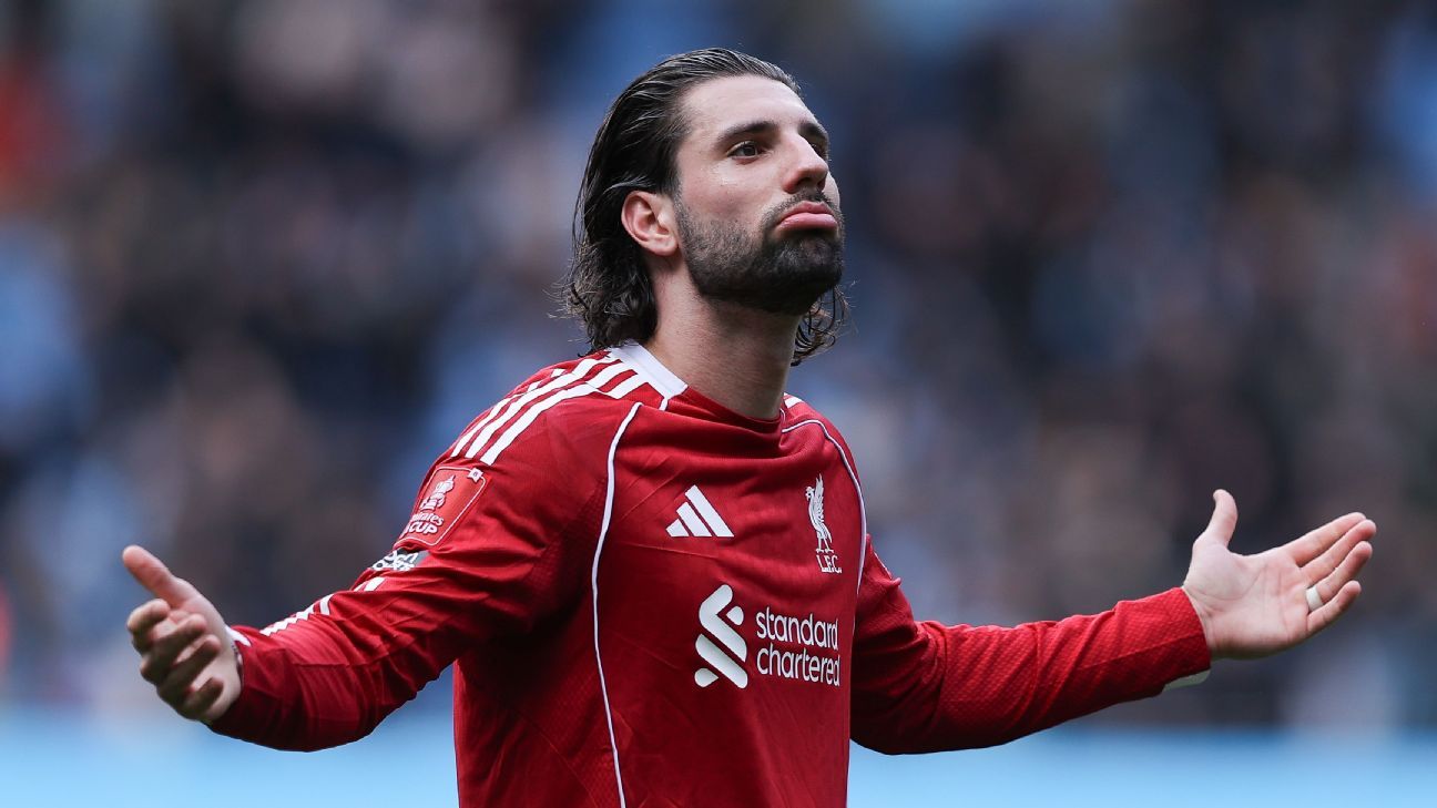 Szoboszlai apologizes for confrontation with fans