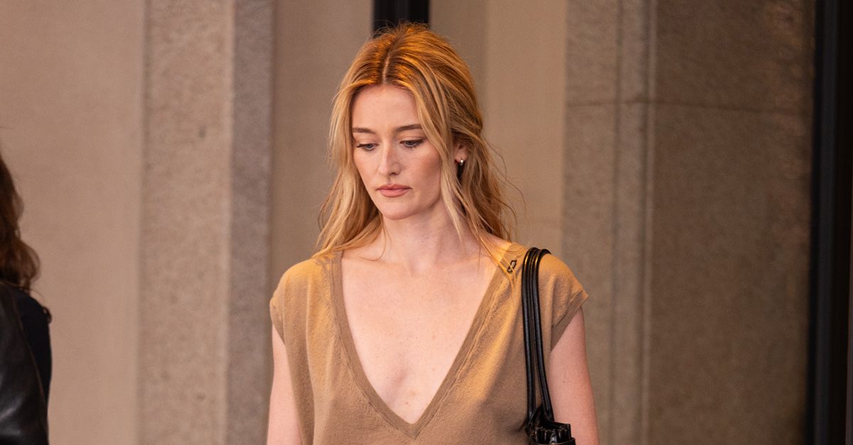 Bella! Selena! Sarah! The 2026 It Girl-Favorite Designer Bag Just Dropped in Pretty Spring Colorways