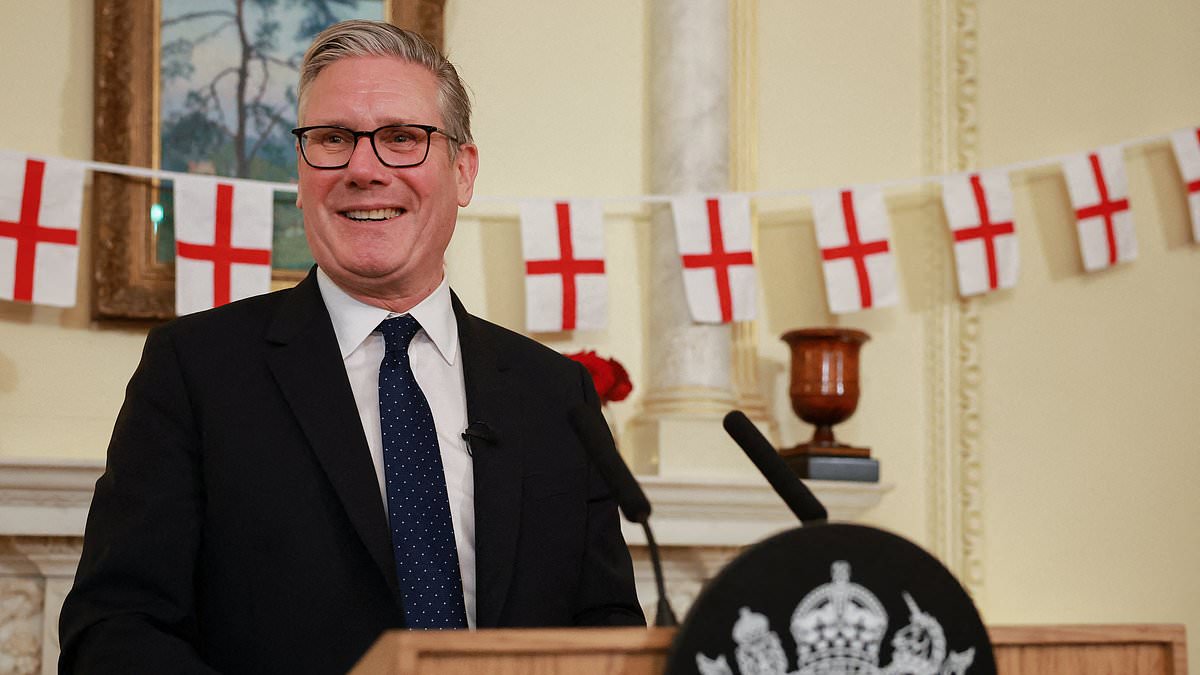 ANDREW NEIL: The economic maelstrom coming our way is gathering pace. But our useless ministers are just sticking their fingers in their ears and shutting their eyes tight