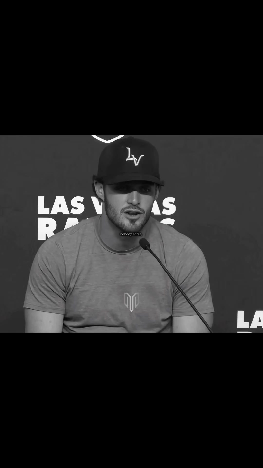 Nobody cares. 🎥 Derek Carr