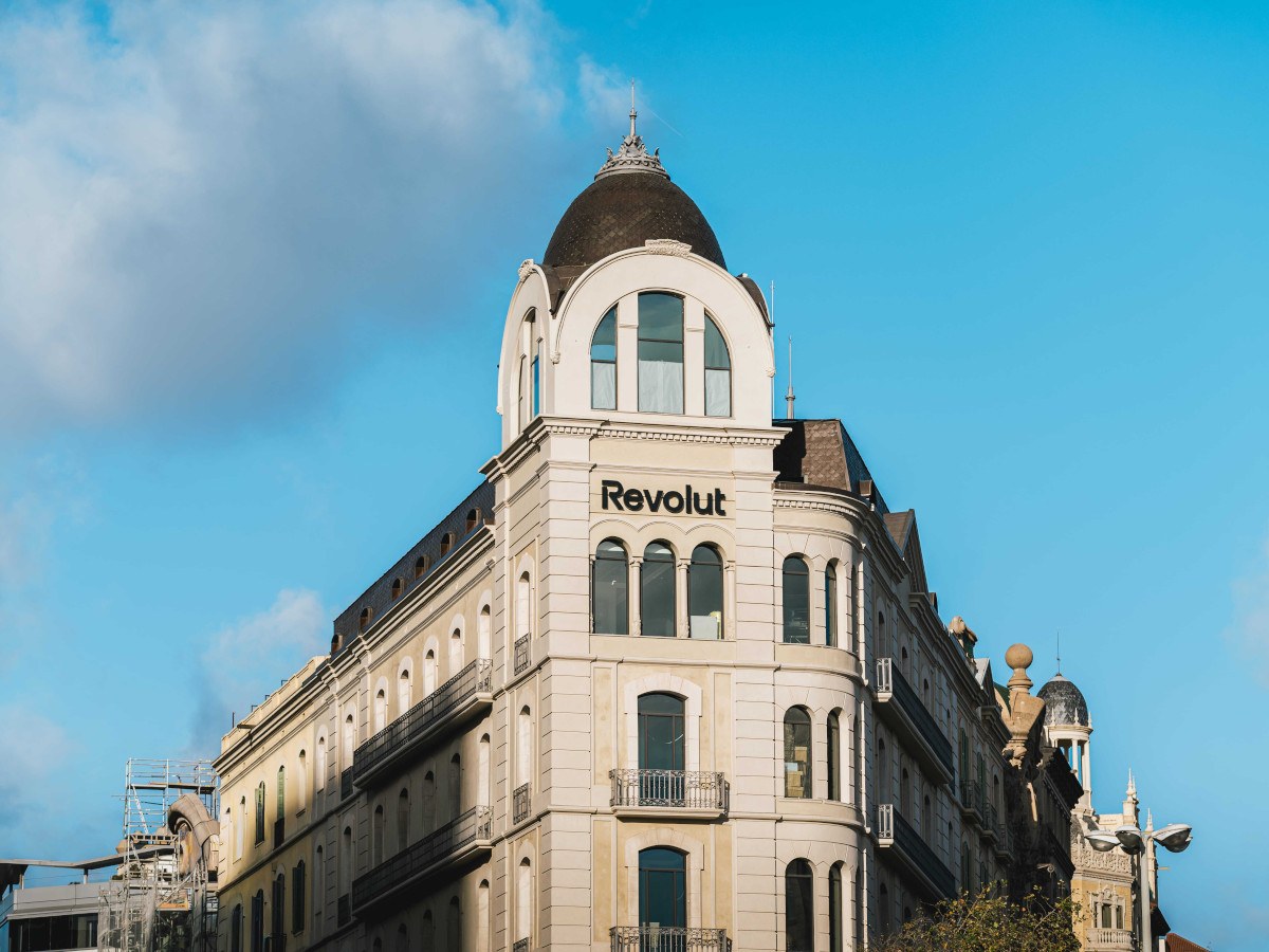 Revolut plans a physical store in Barcelona