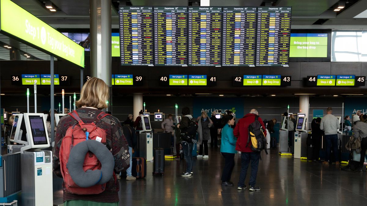 Irish holidaymakers could get same-day refund if flight is cancelled this summer