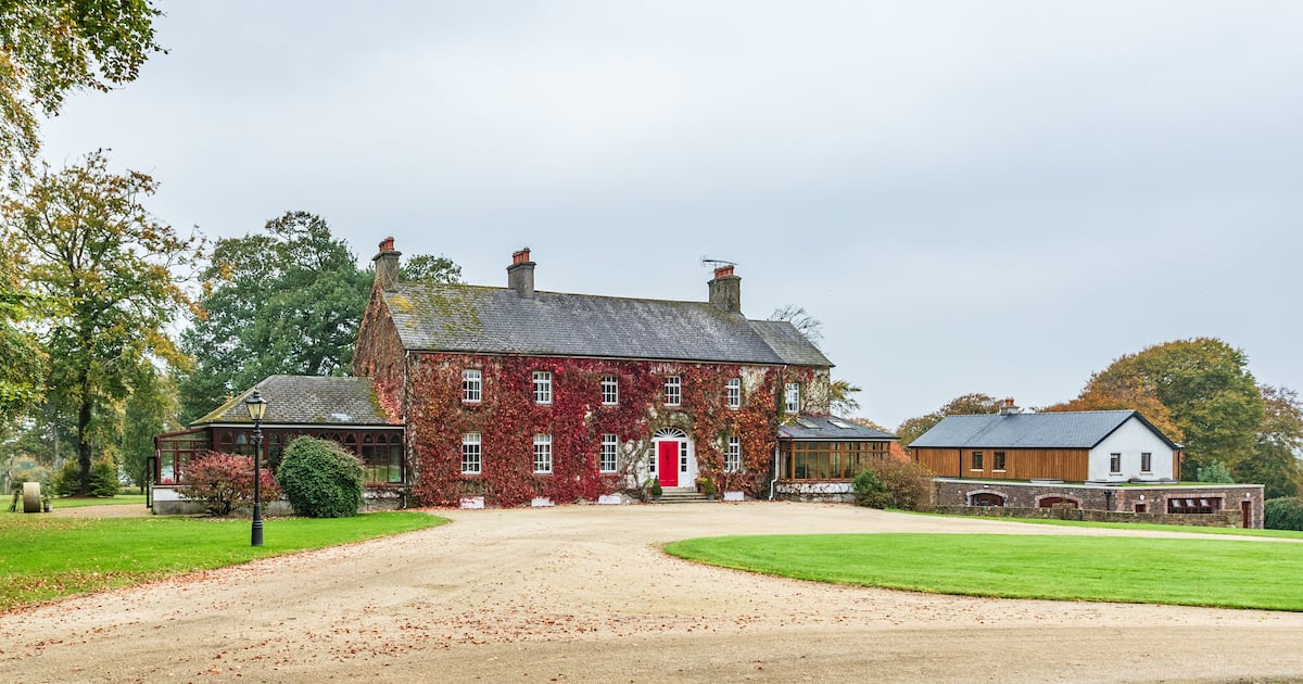 Look inside: Renowned horse trainer Jim Bolger’s Coolcullen home and training facility for €4m
