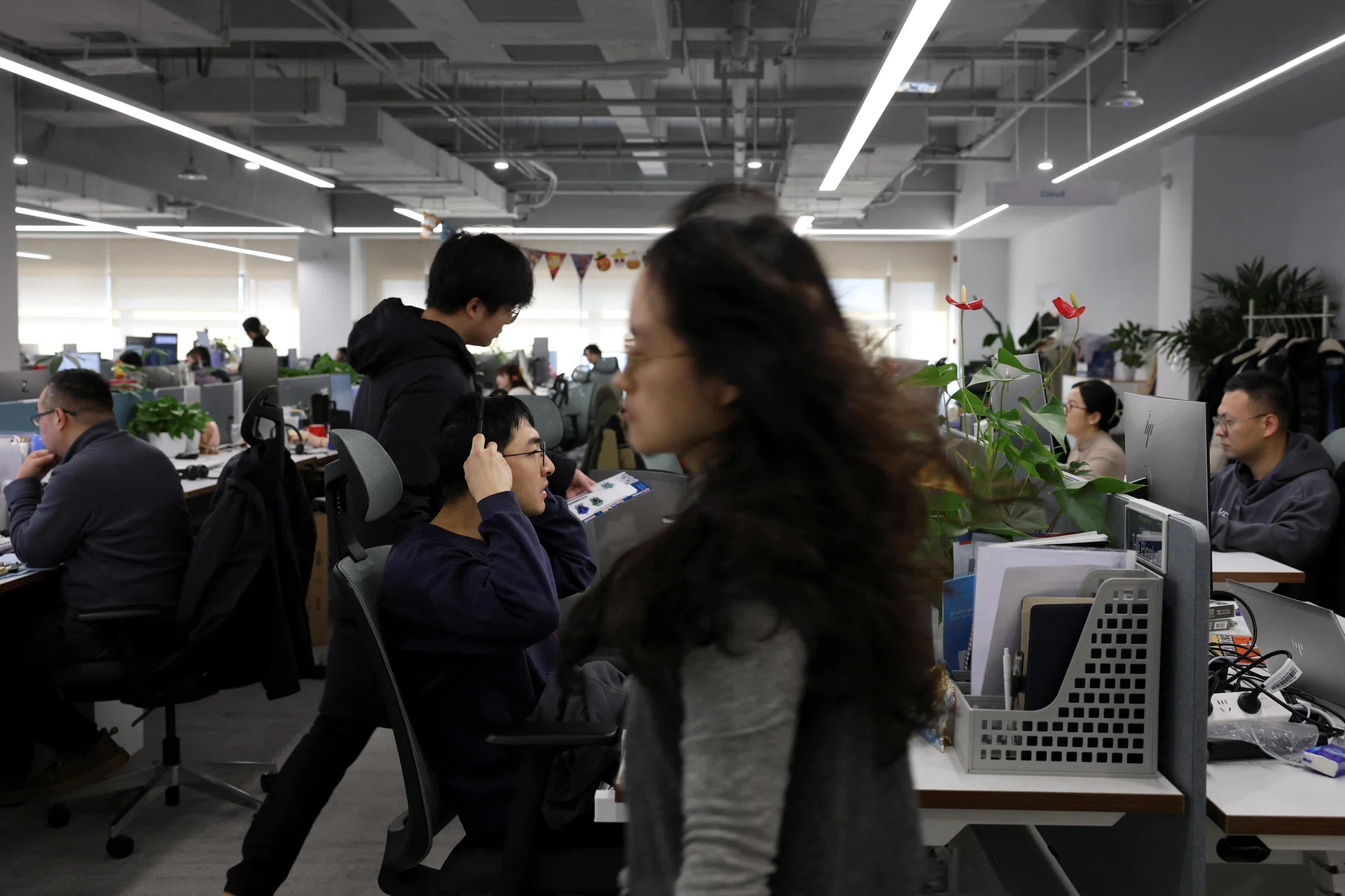 Companies cannot fire workers to replace them with AI, China courts rule